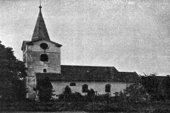 kostel od jihu na počátku 20. století (© Antonín Podlaha: Posvátná místa království Českého; Díl 1. Vikariáty: Českobrodský, Černokostelecký, Mnichovický a Prosecký, Dědictví sv. Jana Nepomuckého, Praha 1907)