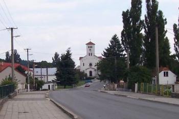 Vysočany, část Molenburk s kostelem sv. Cyrila a Metoděje. (© Ivo Rozehnal, 2006)