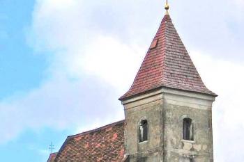 Hřbitovní kostel sv. Kateřiny Alexandrijské v Želetavě ( © Pavel Vítek 09/2007)