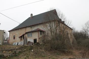 tvrz Dolní Libchavy (© Vlastislav Mareček, 03/2016)