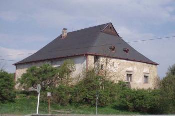 Dolní Libchavy, tvrz (© Jan Švejkar, 05/2007)