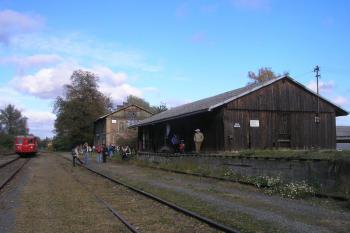 celkový pohled na budovy tovačovského nádraží ( © Ondřej Štěpánek 11/2007)