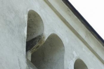 románská okna ve věži (© Milan Caha, 10/2007)