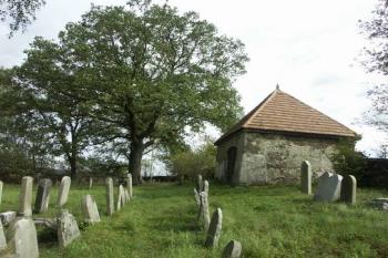 hřbitov s márnicí (© Milan Caha, 10/2007)