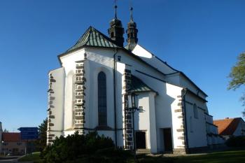 presbytář (© Milan Caha 10/2012)
