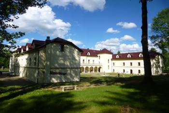 Zámek Kamenný Dvůr (© Vlastislav Mareček, 06/2016)
