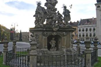 Barokní sousoší Nejsvětější Trojice ve Fulneku ( © Pavel Vítek 11/2007)