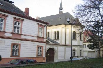 Klášter Milosrdných sester III. řádu sv. Františka v Olomouci ( © Pavel Vítek 12/2006)