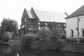 pohled na Novou synagogu přes Oslavu ( © Milan Caha 11/2007)