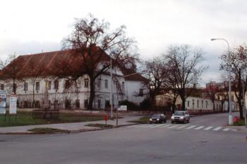  (© Milan Náplava, 2004)