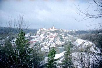 Vyhlídka z Výrova na Nové Město n.M. (2002 © Vlky, Jirka Čížek)