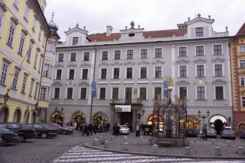 Rychtrův dům - průčelí na Malé náměstí ( © Milan Caha 12/2007)