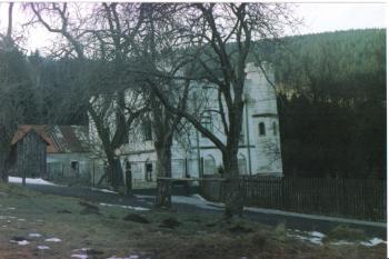 Zámeček Zaluží rok 2000 (© Olina Gabrielová, 03/2000)