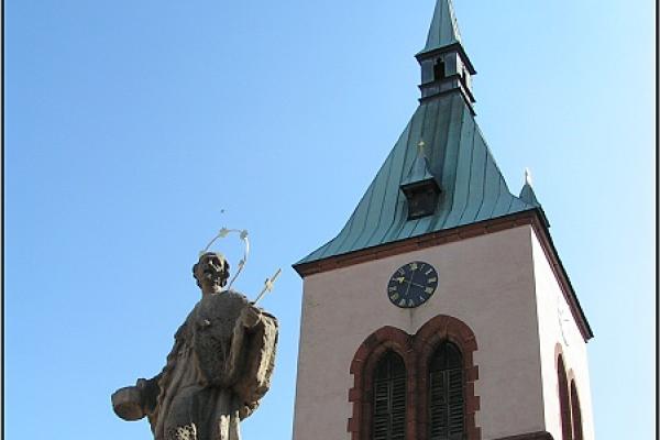 zvonice u kostela sv. Štěpána