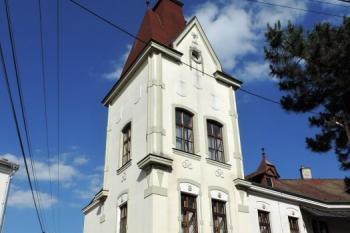 nárožní věžice zámku ( © Jan P. Štěpánek 07/2014)