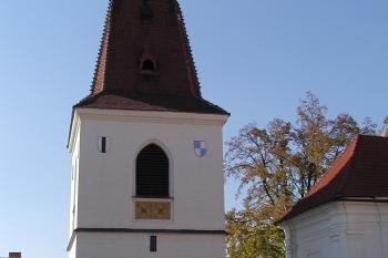 vstup do zvonice (© Alena Volná, 10/2003)