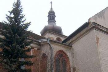 Kostel sv. Petra a Pavla (© Zdeněk Holcingr, 12/2007)
