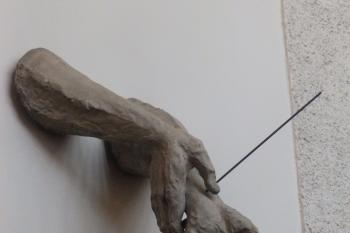 Křížová cesta Karla Stádníka - X. Mladý lékař,  sebeobětující se při pokusu (© Johannes Cladis, 01/2017)