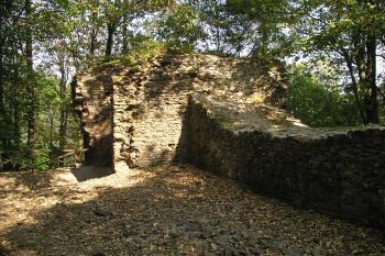 zřícenina hradu Cimburk (© Vlastislav Mareček, 09/2009)