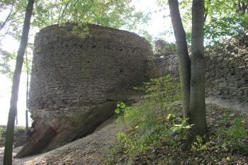 zřícenina hradu Cimburk (© Vlastislav Mareček, 09/2009)