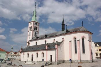 Kostel od jihovýchodu ( © Ivan Grisa 04/2011)