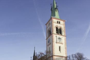 kostel sv. Markéty - pohled od západu ( © Milan Caha 01/2008)