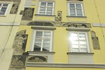 dochovaná renesanční sgrafita (  © Milan Caha 10/2007)
