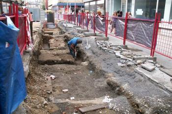 Pohled na archeologické naleziště na ul. Puchmajerova, které bylo objeveno při rekonstrukci kanalizace na této ulici. ( © Miroslav BITTER 06/2007)