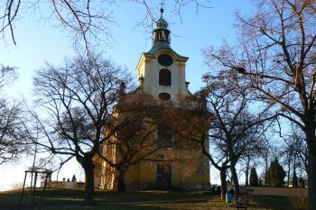 Průčelí kostela (© Prudký Martin, 12/2009)