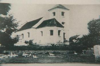 Kostel Nanebevzetí Panny Marie (© historické foto ze soukromé sbírky)