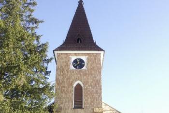 průčelí kostela ( © Milan Caha 01/2008)