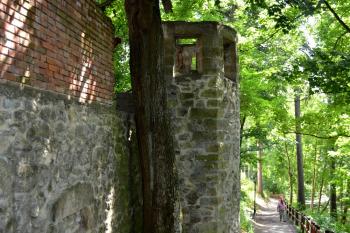 Městská hradba (© Daniel Šmidrkal, 07/2012)