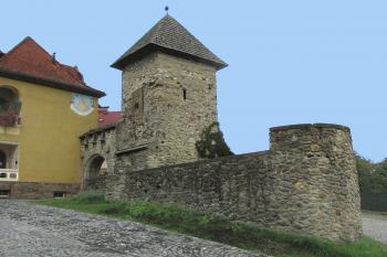 Hláska a hradby v Českém Dubu (© Pavel Vítek  09/2024)