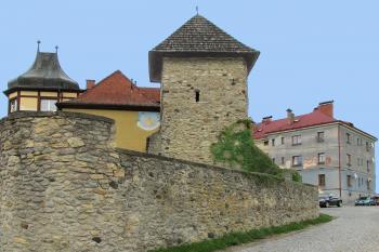 Hláska a hradby v Českém Dubu (© Pavel Vítek  09/2024)
