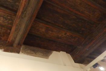 Malovaný záklopový strop v I. patře (© Johannes Cladis, 06/2015)
