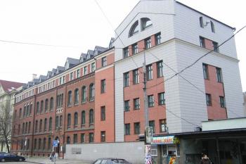 budova bývalého Ředitelství vítkovických kamenouhelných dolů ( © Jan P. Štěpánek 11/2006)