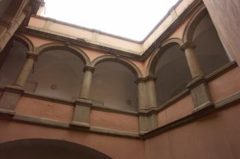 renesanční arkády na nádvoří ( © Milan Caha 01/2008)