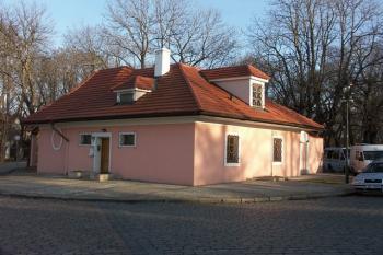 pohled od západu ( © Milan Caha 01/2008)