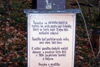 cedulka na kříži ( © Jiří Tichánek 01/2008)