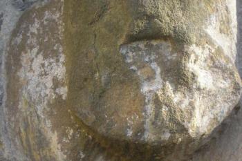 detailní pohled na kamenický článek ( © Ondřej Štěpánek 02/2008)