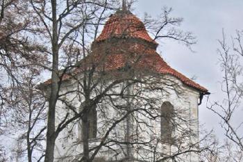 Zvonice v Třeboradicích ( © Pavel Vítek 11/2007)