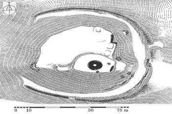 Půdorysné zaměření (© P. Kouřil, D. Prix, M. Wihoda: Hrady českého Slezska, AÚ AV ČR Brno, 2000, str. 255, obr. 166)