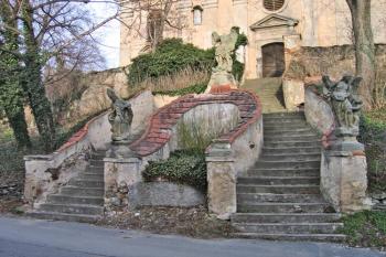Kostel Nejsvětější Trojice ve Zbyslavi ( © Pavel Vítek 02/2008)