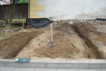 Archeologické sondy s objevenými prvky osídlení (© Jaromír Schoffer, 06/2010)
