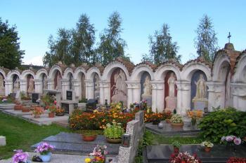 Albrechtice nad Vltavou - hřbitov (© Václav Čermák, 08/2006)