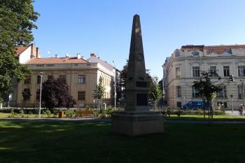 Smetanovysady - obelisk ( © Ivo Rozehnal 07/2015)