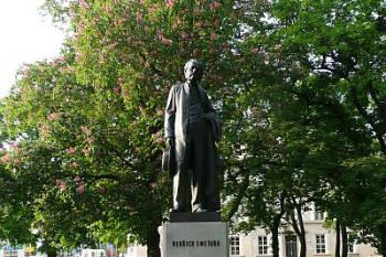 Socha Bedřicha Smetany (© Michal Sluka, 05/2008)