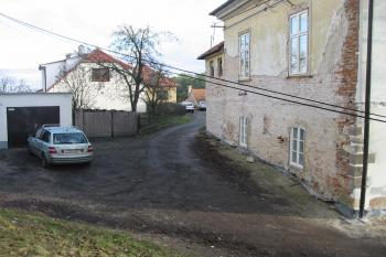 hranice hradu na severu (© D Dohňanský, 12/2014)
