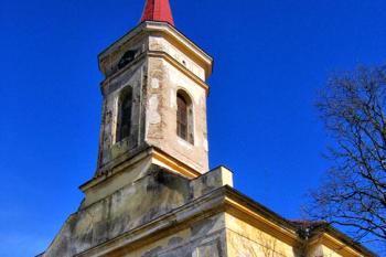 Kostel sv. Anny ve Veselíčku ( © Pavel Vítek 03/2008)
