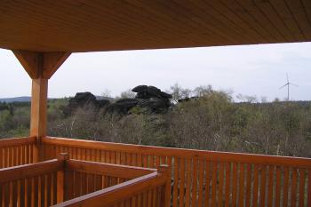 rozhledna Jeřabina (© Václav Čermák, 04/2010)